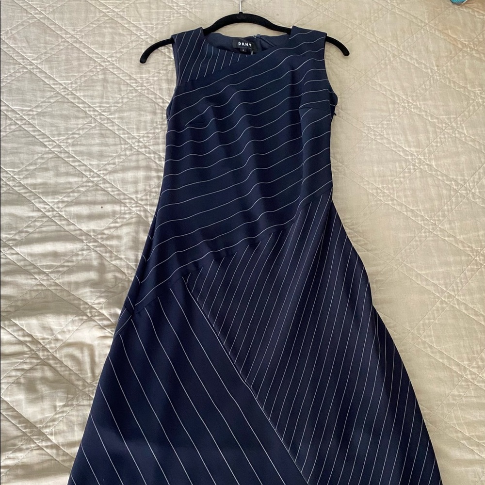 Beautiful DKNY dark blue with white lines dress sized 0.